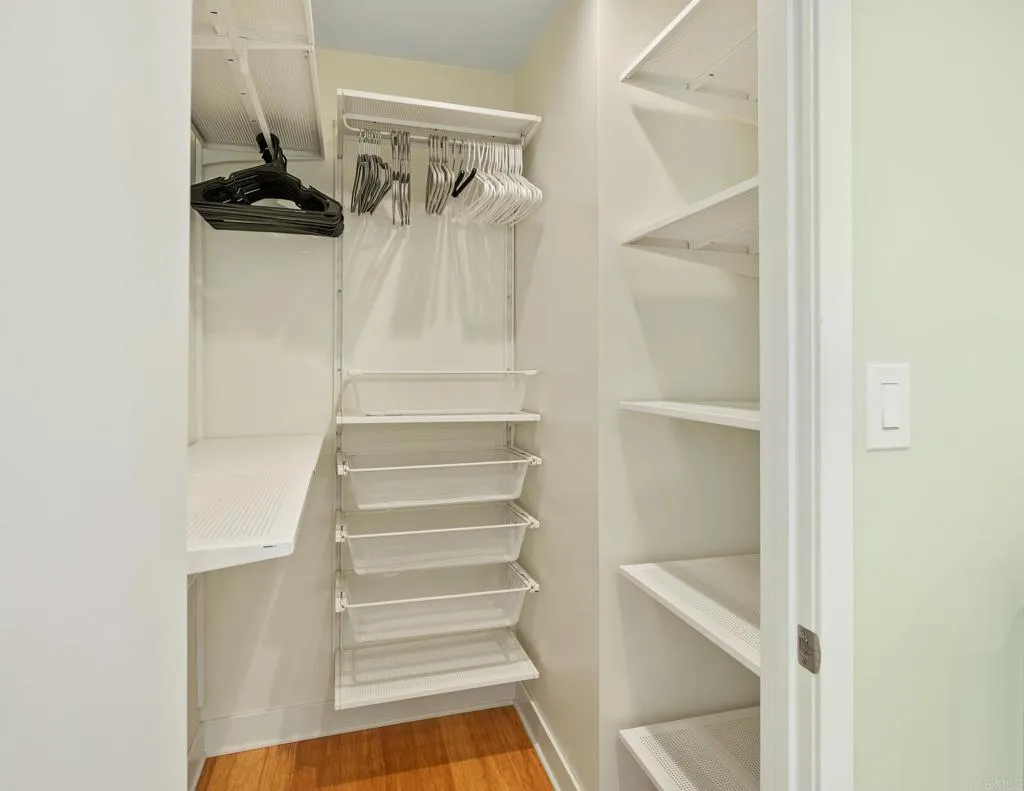 https://cdn.realtyfeed.com/cdn/127/307089524/3c4051b88ad98f89950961300fe74429.webp