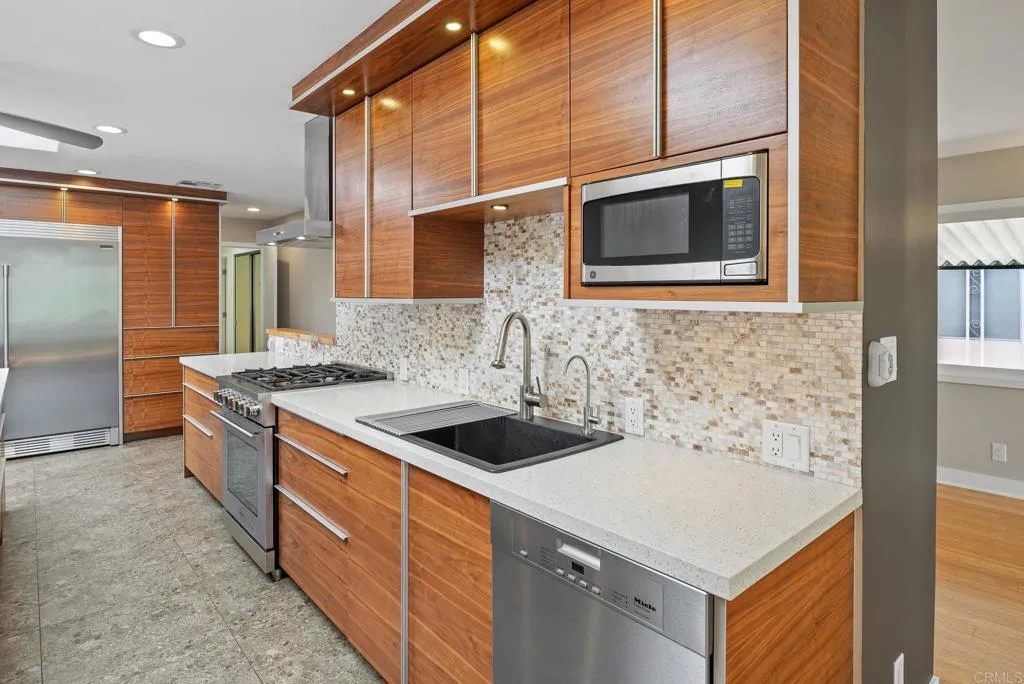 https://cdn.realtyfeed.com/cdn/127/307089524/4c5b74df14e7d0430785a2ef14d7f128.webp