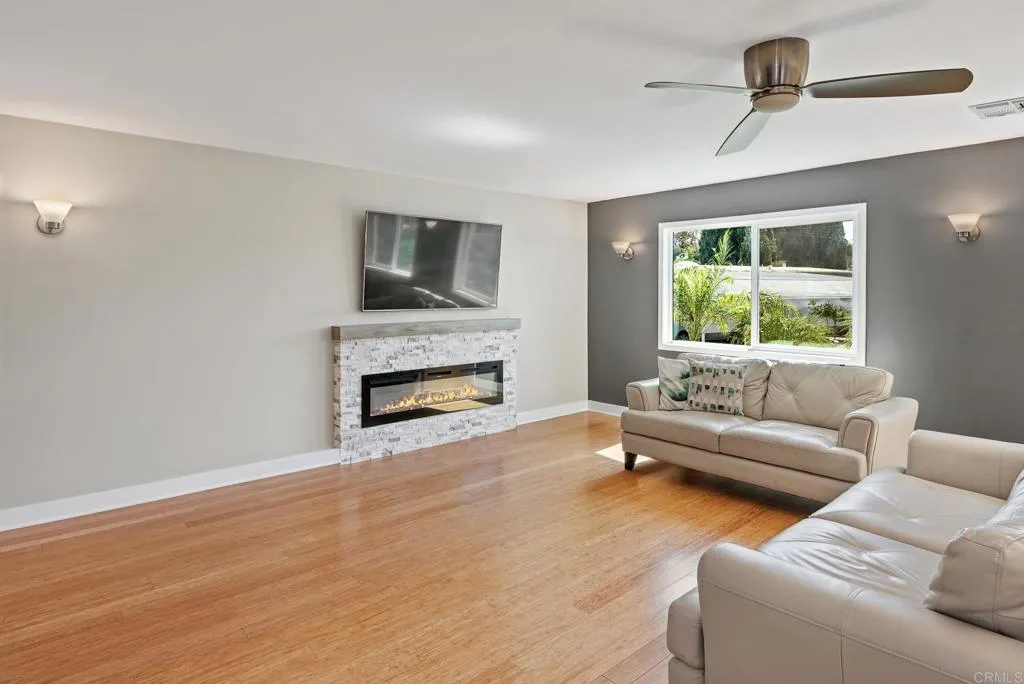 https://cdn.realtyfeed.com/cdn/127/307089524/7f7dcc3a1d38c3c6394a00e20fcbd889.webp