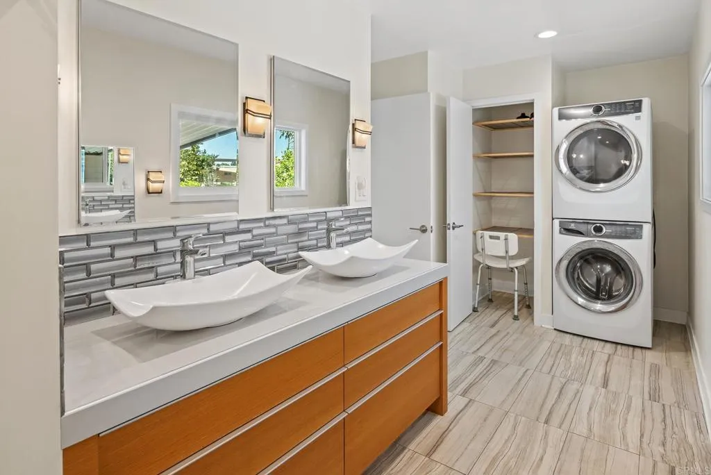 https://cdn.realtyfeed.com/cdn/127/307089524/aeb9a7431f04b7f2b5fb1366d7b8b873.webp