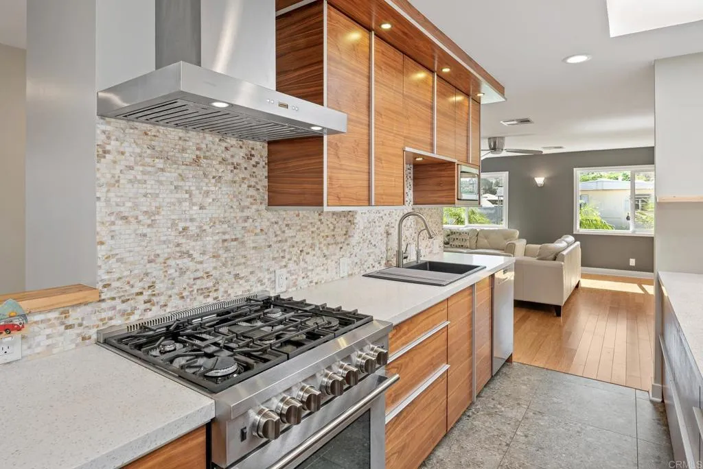 https://cdn.realtyfeed.com/cdn/127/307089524/d500cab8eb34015a9553574ad6674d49.webp