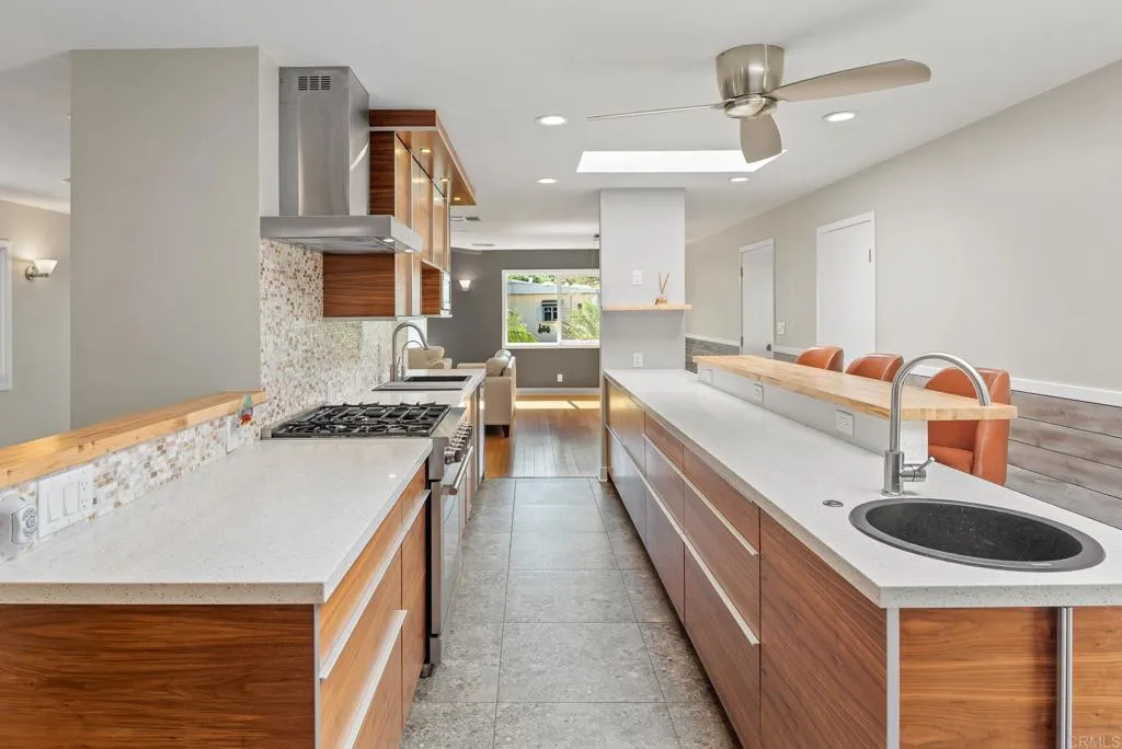 https://cdn.realtyfeed.com/cdn/127/307089524/e8fb6becfc4b3619b0c9ea2dcae238dd.webp
