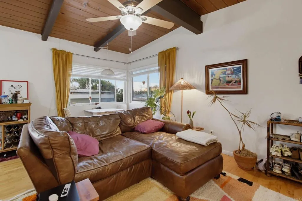 https://cdn.realtyfeed.com/cdn/127/307089536/8f97f11cf65450c9b021f7a610d060ea.webp