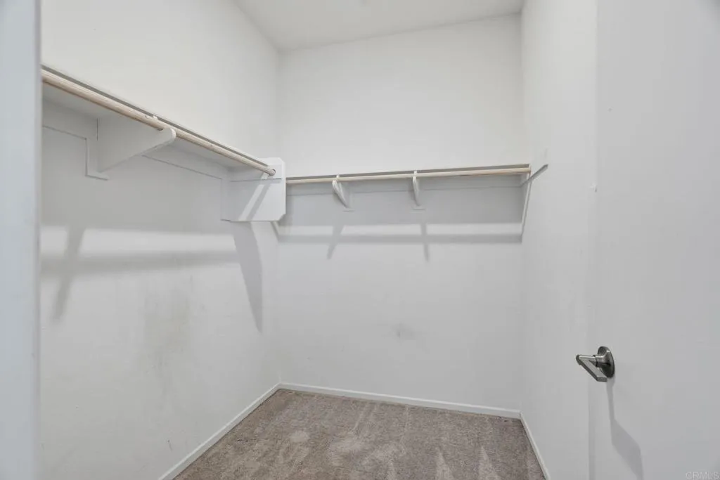 https://cdn.realtyfeed.com/cdn/127/307089537/0fcfab8fb39ed42776bc276990d4a7a5.webp