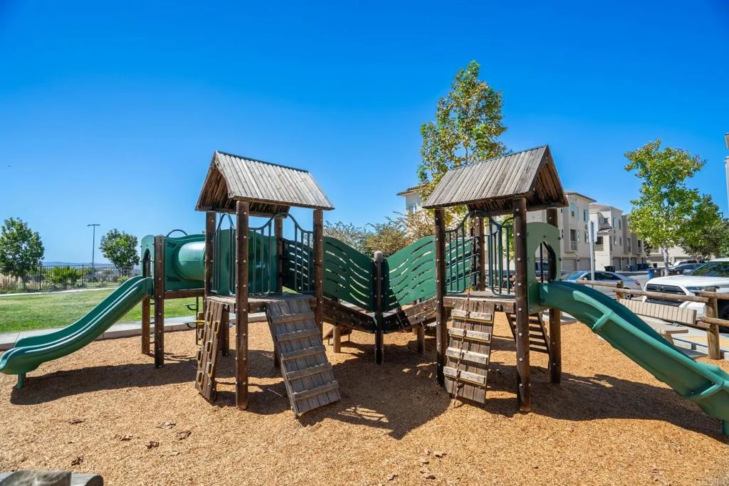 https://cdn.realtyfeed.com/cdn/127/307089537/2e7d05aac71b11aaac0fd013852a9aea.webp