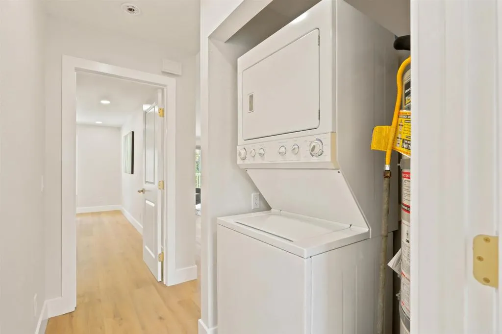 https://cdn.realtyfeed.com/cdn/127/307089543/28fed80bf17deba8c3921df7e6fbc8c1.webp