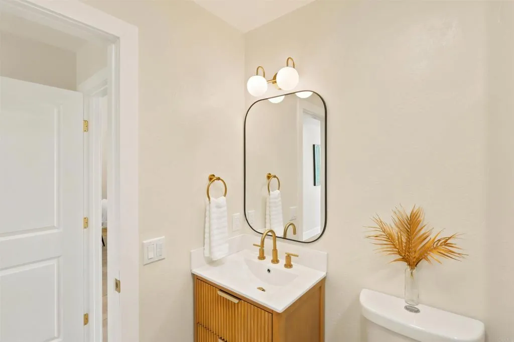 https://cdn.realtyfeed.com/cdn/127/307089543/72478d1b395a97acdc68236780e0e851.webp