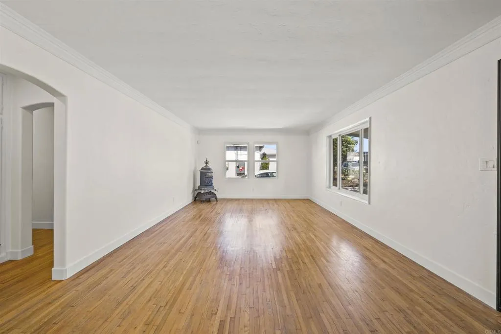 https://cdn.realtyfeed.com/cdn/127/307089581/83f4feda40556d232ed5b797ad983a00.webp