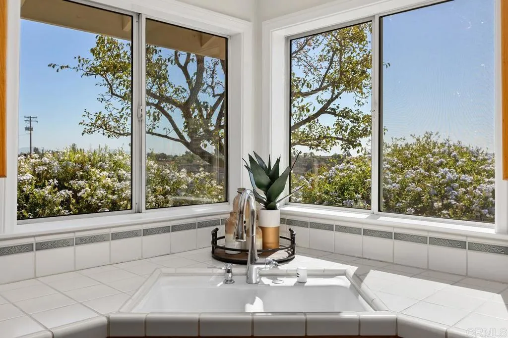 https://cdn.realtyfeed.com/cdn/127/307089626/09e690c582fa9e0bef0ab5638b4a3256.webp
