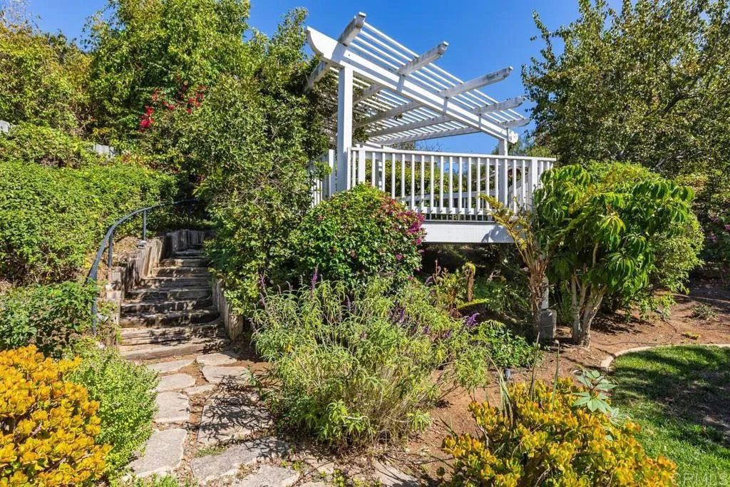 https://cdn.realtyfeed.com/cdn/127/307089626/113badfe4cc6d7c459e303541ee5bbb7.webp
