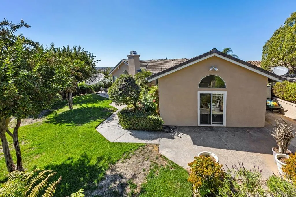 https://cdn.realtyfeed.com/cdn/127/307089626/2cc42abee0340bcc5597898e8dcde55a.webp