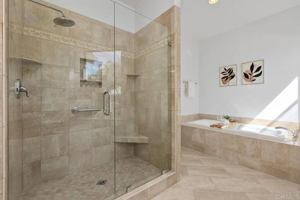 https://cdn.realtyfeed.com/cdn/127/307089626/bbb8672785a5acb3d08c4f483d43d21d.webp