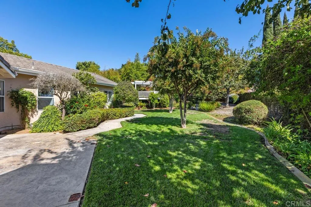 https://cdn.realtyfeed.com/cdn/127/307089626/e8d5a4ca0510a855c9ab197e11c490c6.webp