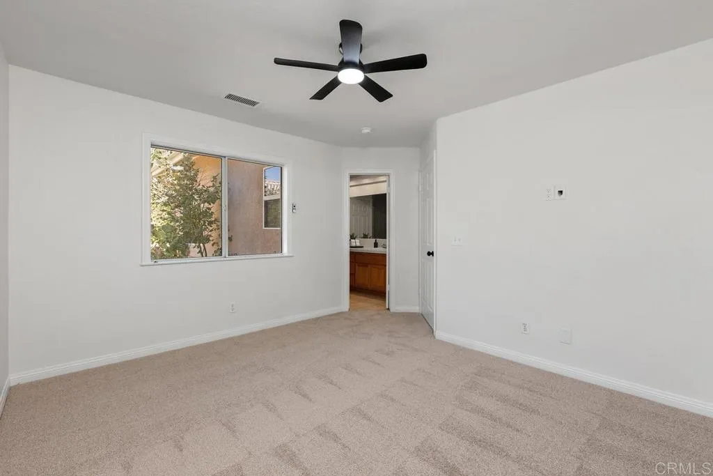 https://cdn.realtyfeed.com/cdn/127/307089626/fb9d1ce26e3a278f47f78727548cfeba.webp
