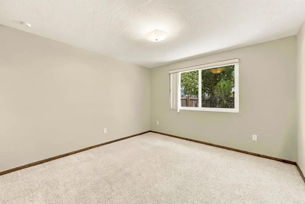 https://cdn.realtyfeed.com/cdn/127/307089629/58ecf767fa61153d3530f42026ce6bea.webp