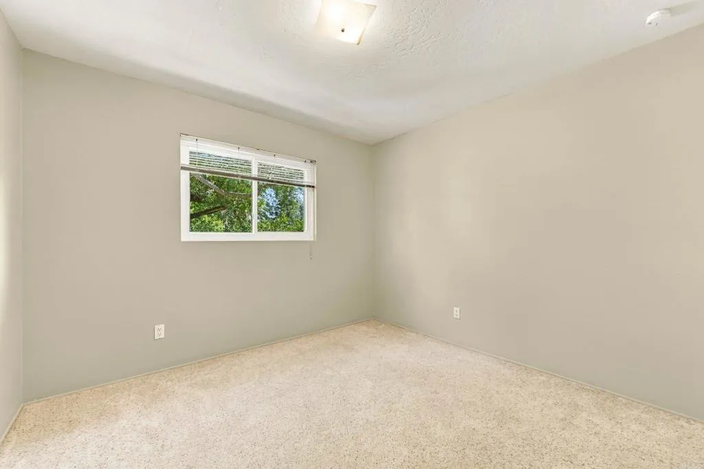 https://cdn.realtyfeed.com/cdn/127/307089629/da42a5b784b7c37f9e837c50fa5cfcc7.webp