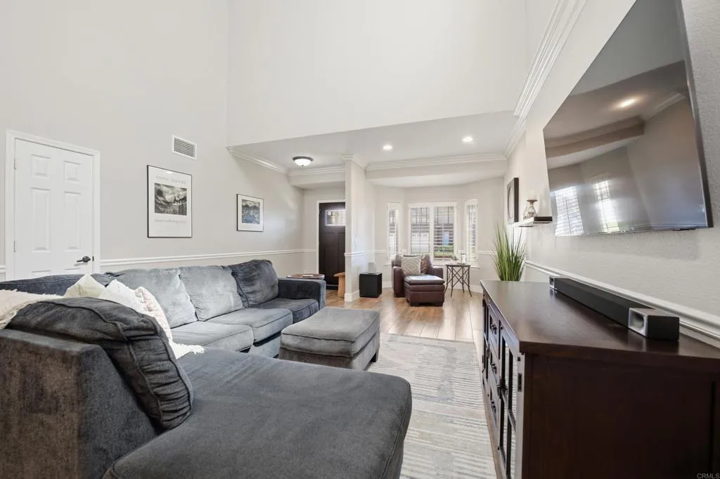https://cdn.realtyfeed.com/cdn/127/307089644/1aa992a527b58d9d783b8650c055db2f.webp