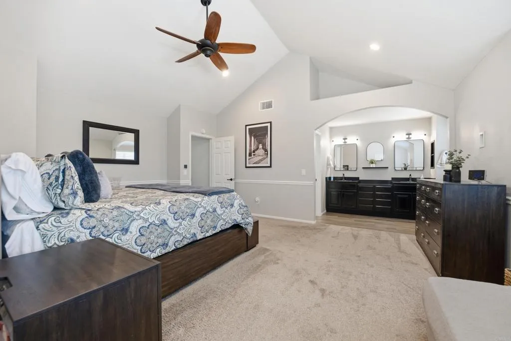 https://cdn.realtyfeed.com/cdn/127/307089644/40b3ad76ea6671886a6a1bd941a5778b.webp