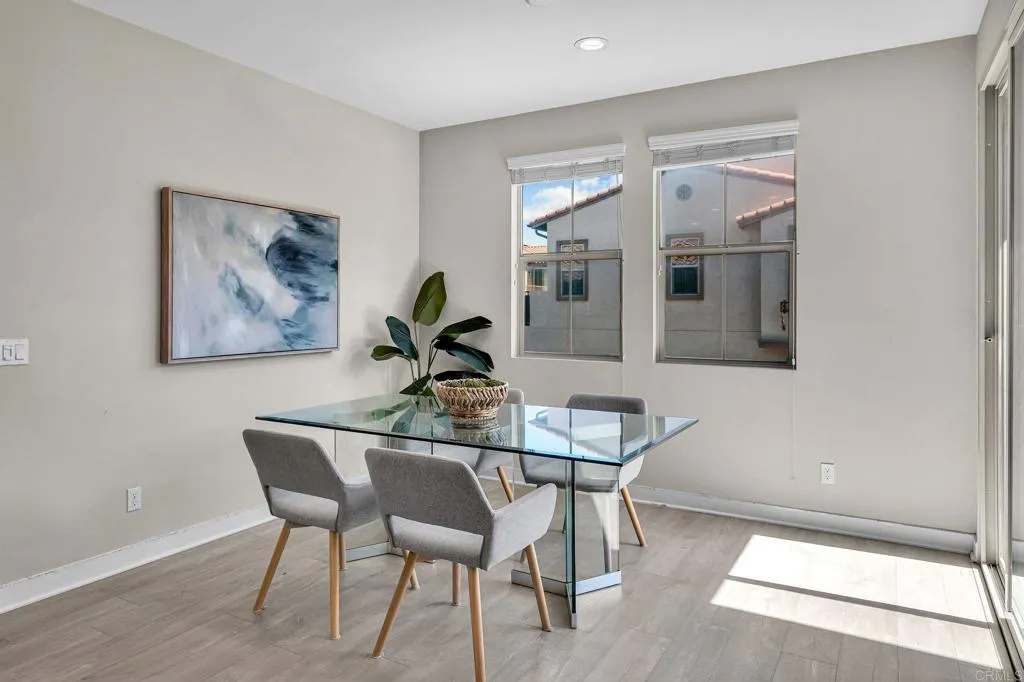 https://cdn.realtyfeed.com/cdn/127/307089653/624eaf49d50fba44e41befe3dc0e6b2b.webp