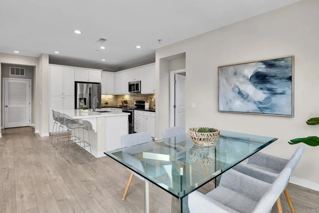 https://cdn.realtyfeed.com/cdn/127/307089653/7f0dd189c35904c88cbbed71db6dce9d.webp