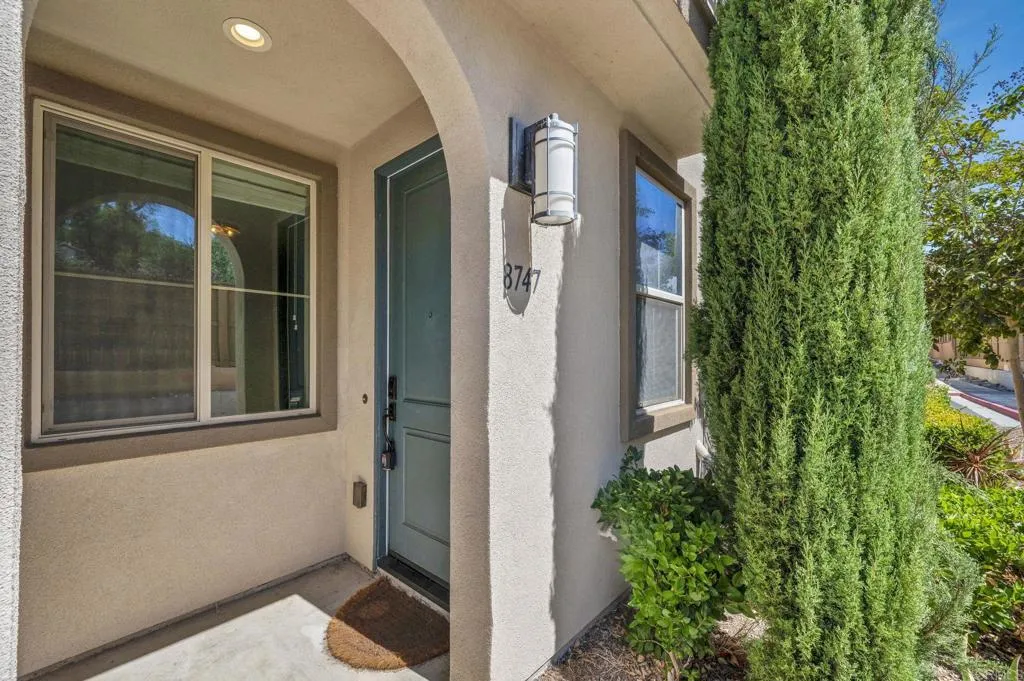 https://cdn.realtyfeed.com/cdn/127/307089653/8d543460682c95f91a74a10b71ce6683.webp