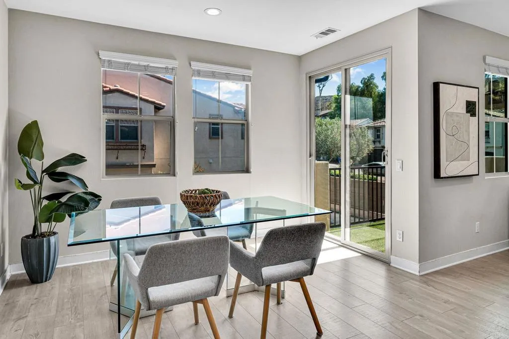 https://cdn.realtyfeed.com/cdn/127/307089653/9514a57c0a747f5f8f342721a5ef2f5e.webp