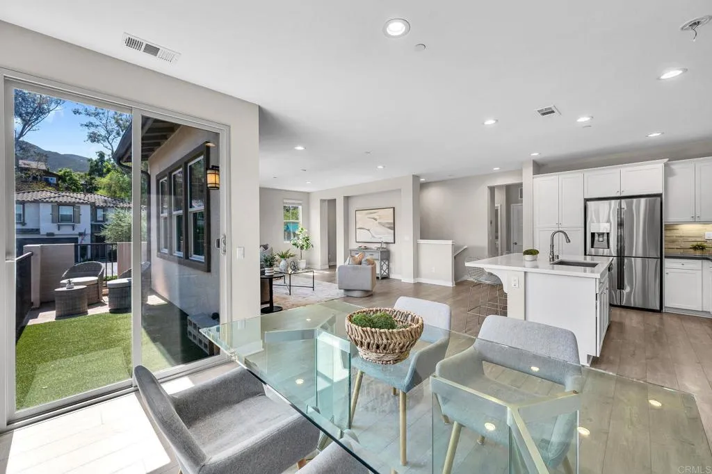 https://cdn.realtyfeed.com/cdn/127/307089653/c72b06da13ae8834c00dab790d574b59.webp