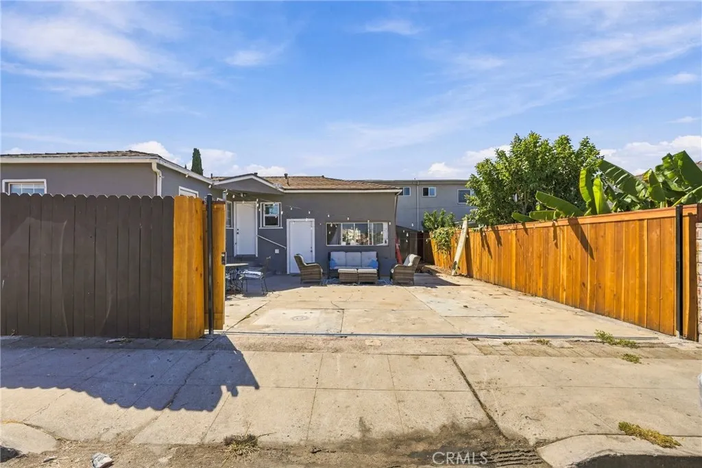 https://cdn.realtyfeed.com/cdn/127/307089655/39cf770fd8be729f1d169cf2ec467357.webp