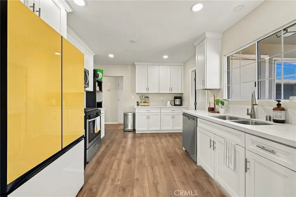 https://cdn.realtyfeed.com/cdn/127/307089655/4b66275af9acaf8fbc59b4d74518d4af.webp