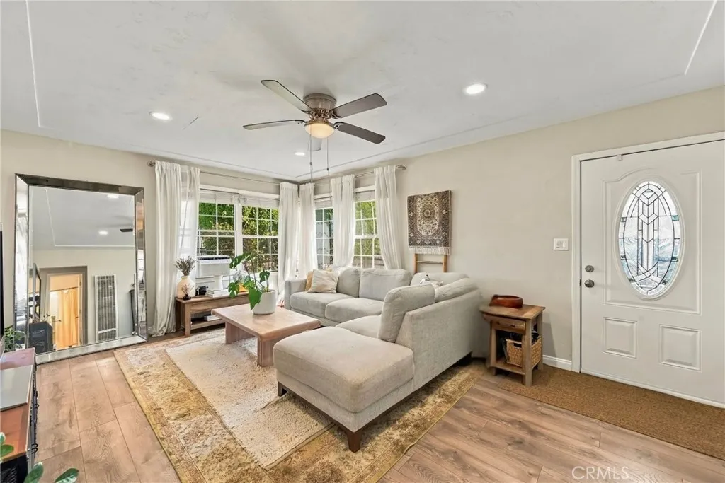 https://cdn.realtyfeed.com/cdn/127/307089655/c1aaf64de78bc7ce0508d65d458f9c41.webp