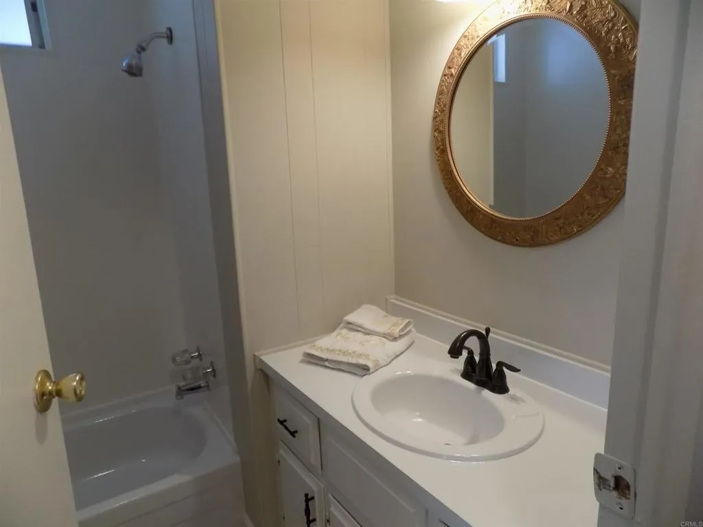 https://cdn.realtyfeed.com/cdn/127/307089694/4281f82ffc7e1ed07344b56034cd7cf2.webp
