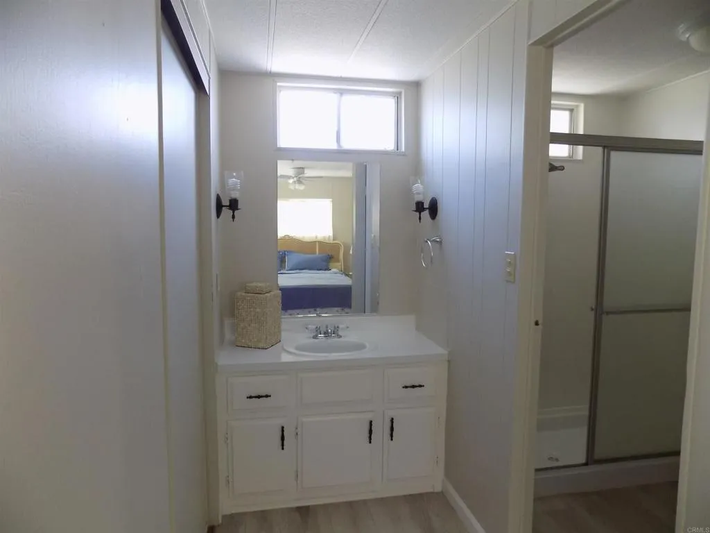 https://cdn.realtyfeed.com/cdn/127/307089694/720676198e11c6e399652b2e9b4c4e28.webp