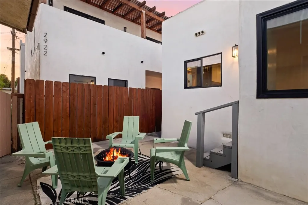 https://cdn.realtyfeed.com/cdn/127/307089703/bc0a7218ea8a0f37866182e93d3ae0b6.webp