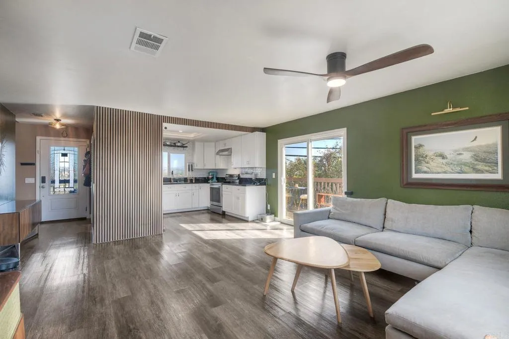 https://cdn.realtyfeed.com/cdn/127/307089711/764e36aac5927b8f0c6b10022aee8e5d.webp