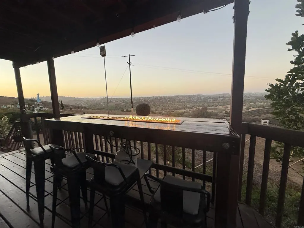 https://cdn.realtyfeed.com/cdn/127/307089711/b13ecc5c47b190f869cf036730b8dfc3.webp