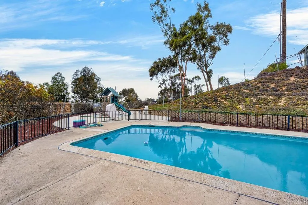 https://cdn.realtyfeed.com/cdn/127/307089717/3b5f014755c8871b8d352935fbe66133.webp