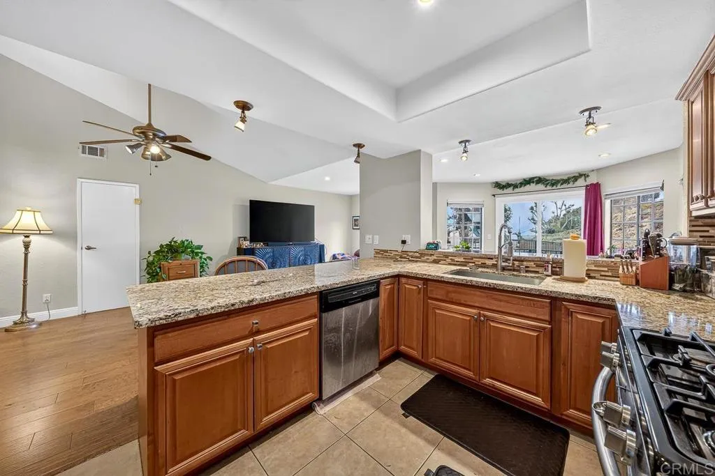 https://cdn.realtyfeed.com/cdn/127/307089717/60433cd0bc1fbcd4f49945f7bae7d3d0.webp