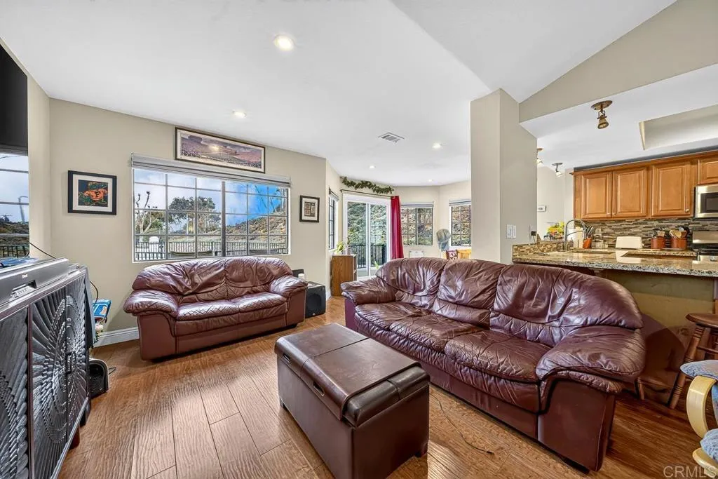https://cdn.realtyfeed.com/cdn/127/307089717/7847ca7848b700e313fea921ce0f24a9.webp