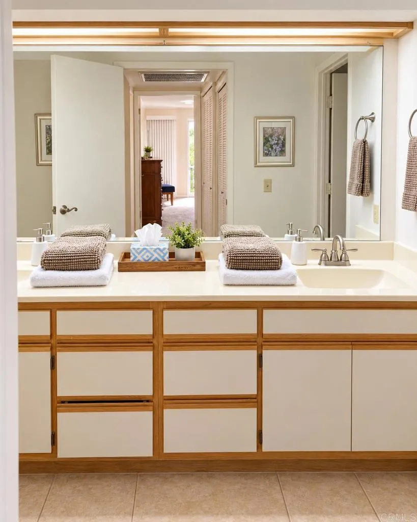 https://cdn.realtyfeed.com/cdn/127/307089727/b1ad0a8d9c444b393e4773b6bd0d850f.webp