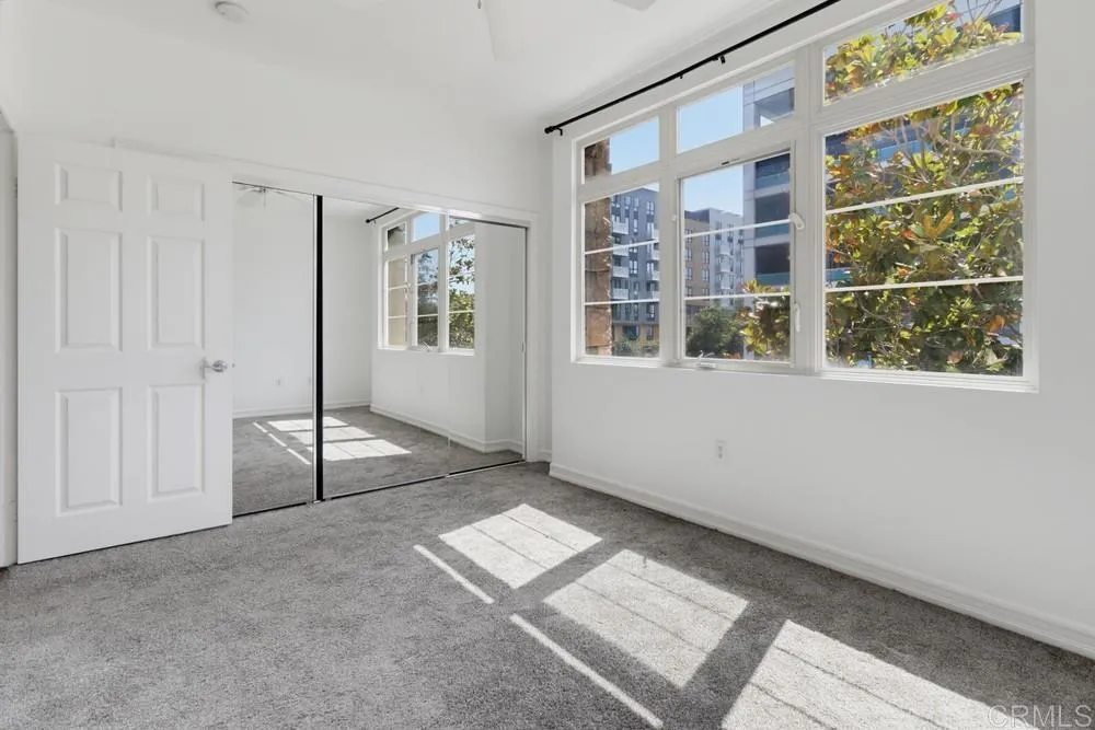 https://cdn.realtyfeed.com/cdn/127/307089756/2355b58edb1fadc5fb84ea71dc52e187.webp