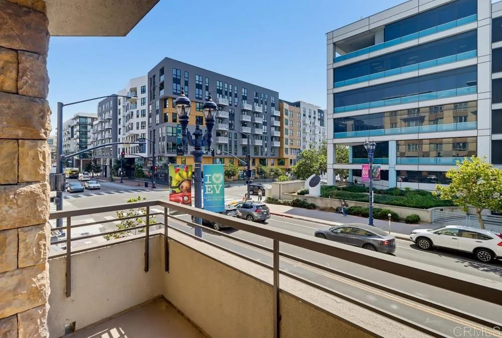 https://cdn.realtyfeed.com/cdn/127/307089756/441a519ff2ff8ceec9d0aa765e080389.webp
