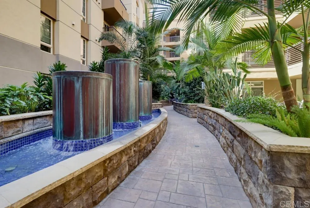 https://cdn.realtyfeed.com/cdn/127/307089756/4ba36d21536b2137ff1e08bcd0175f75.webp