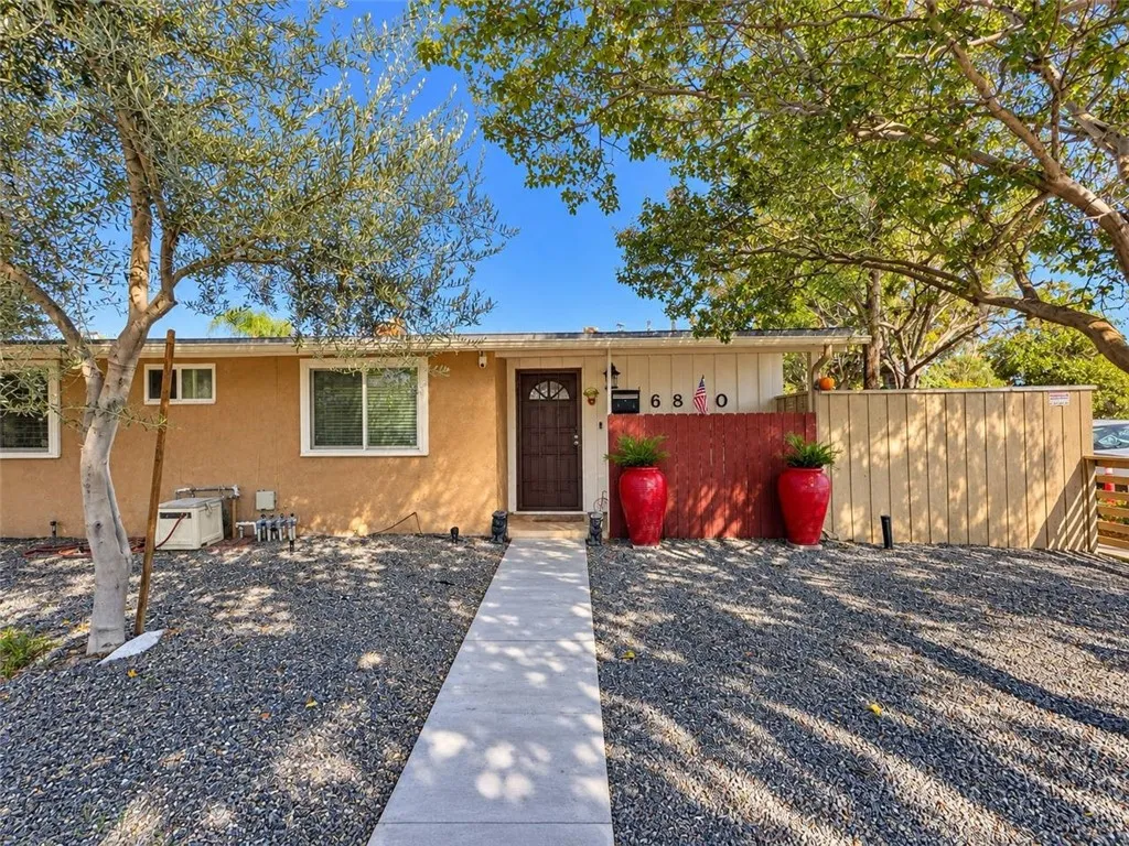 Reseda, CA 91335