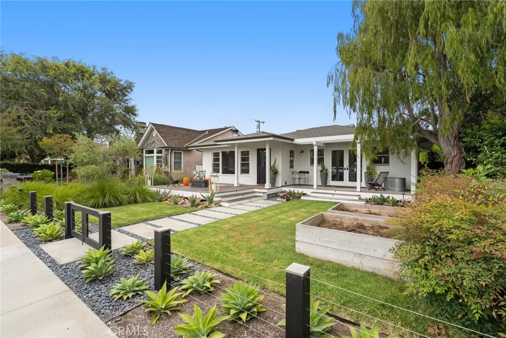 Costa Mesa, CA 92627