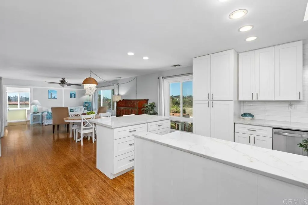 https://cdn.realtyfeed.com/cdn/127/307089821/34c64e3dee0e92db235bbf27fcc9c3d2.webp