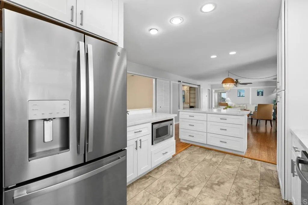 https://cdn.realtyfeed.com/cdn/127/307089821/34e578ab1b11cfa461ec155be8d12b96.webp