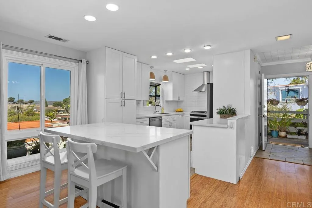 https://cdn.realtyfeed.com/cdn/127/307089821/c89476e3ea2faa7056a15e872e0a9618.webp