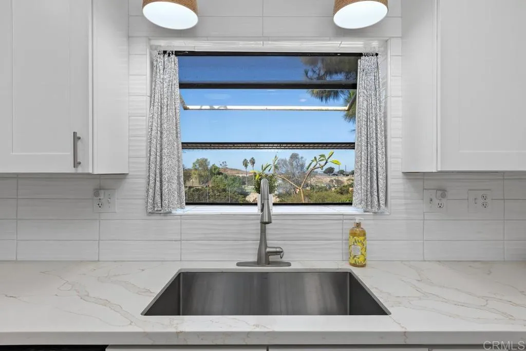 https://cdn.realtyfeed.com/cdn/127/307089821/ecbc4a8baf004c260ea26f16e5f513c2.webp