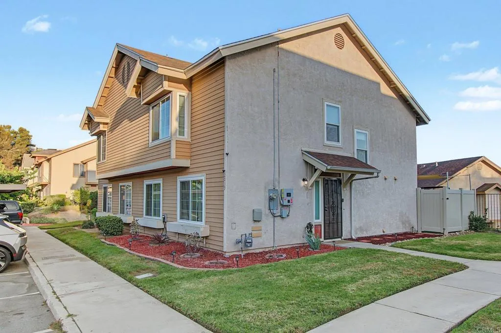 https://cdn.realtyfeed.com/cdn/127/307089841/047b4dcb952a8837e091679c1476bba7.webp