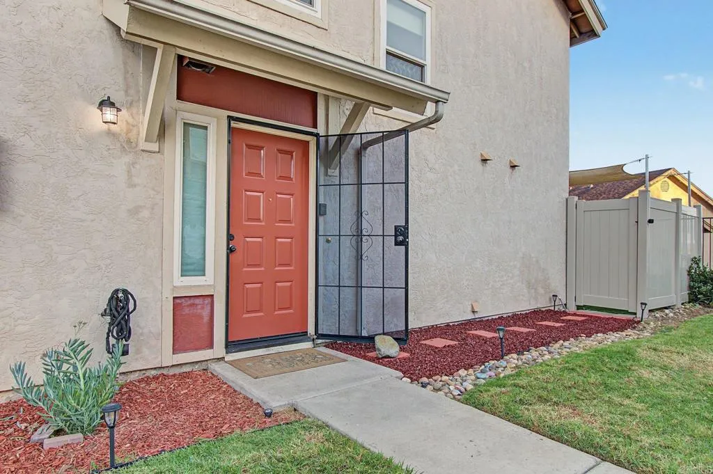 https://cdn.realtyfeed.com/cdn/127/307089841/72fae651406e4b63d490ef25dfa17a42.webp